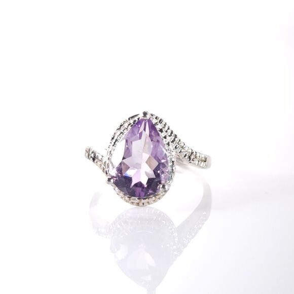 Amethyst Pear 2.5 Carat Ring Size 7 - Picture 7 of 13